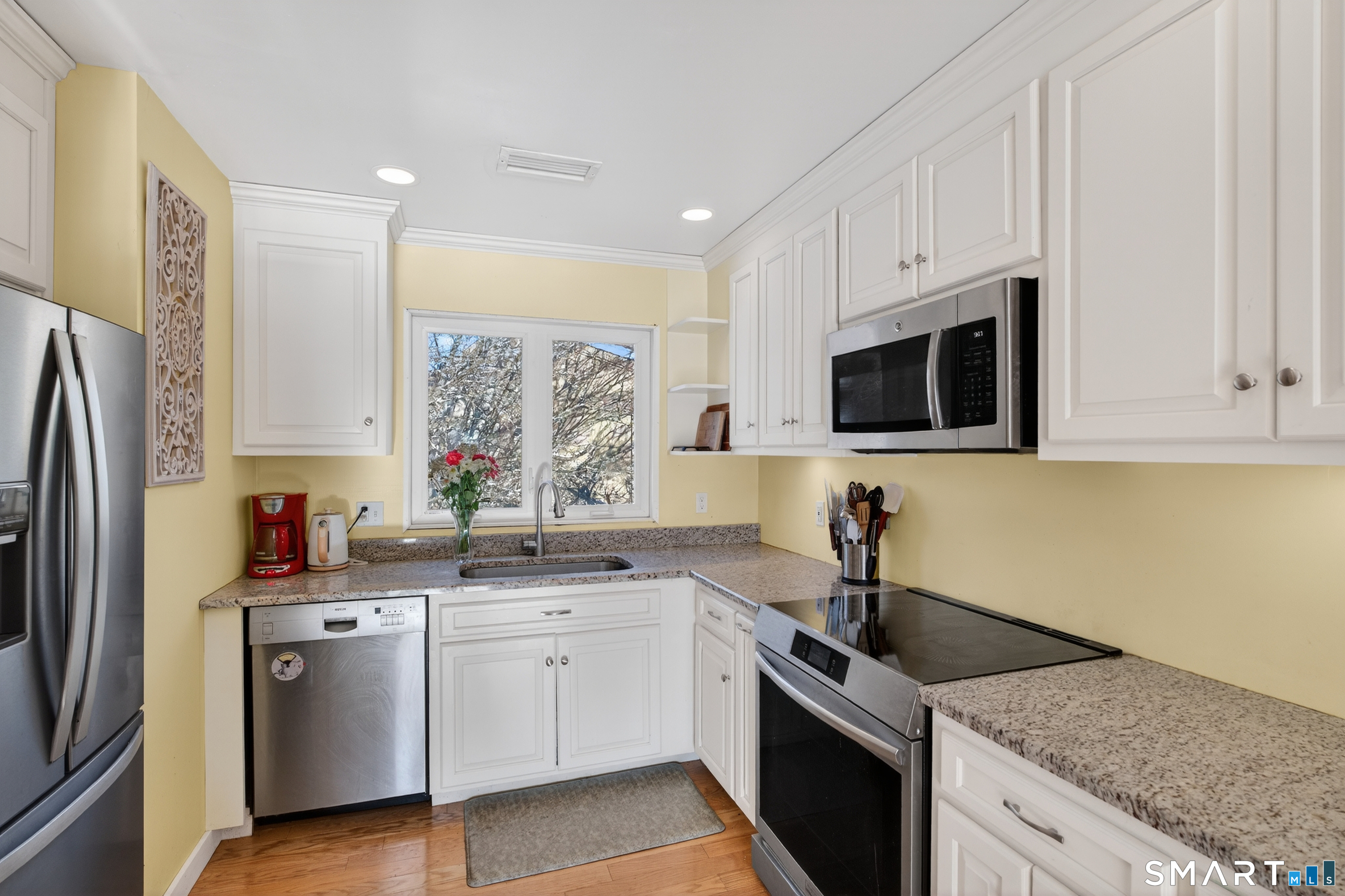 10 Pilgrims Harbor, Unit C Wallingford, CT 06492 - Photo 17 of 33