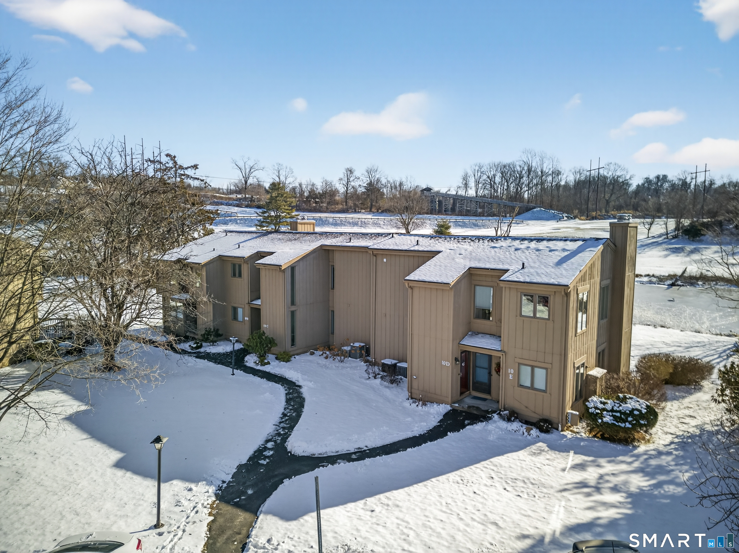 10 Pilgrims Harbor, Unit C Wallingford, CT 06492 - Photo 2 of 33