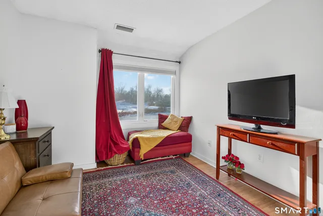 $305,000 | 10 Pilgrims Harbor, Unit C, Wallingford, CT 06492