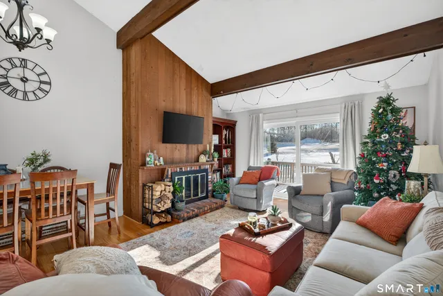 $305,000 | 10 Pilgrims Harbor, Unit C, Wallingford, CT 06492