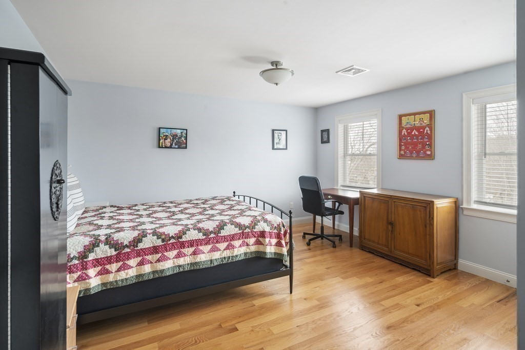111 College Farm Road Waltham, MA 02451 - Photo 18 of 28 Gallery Image 18