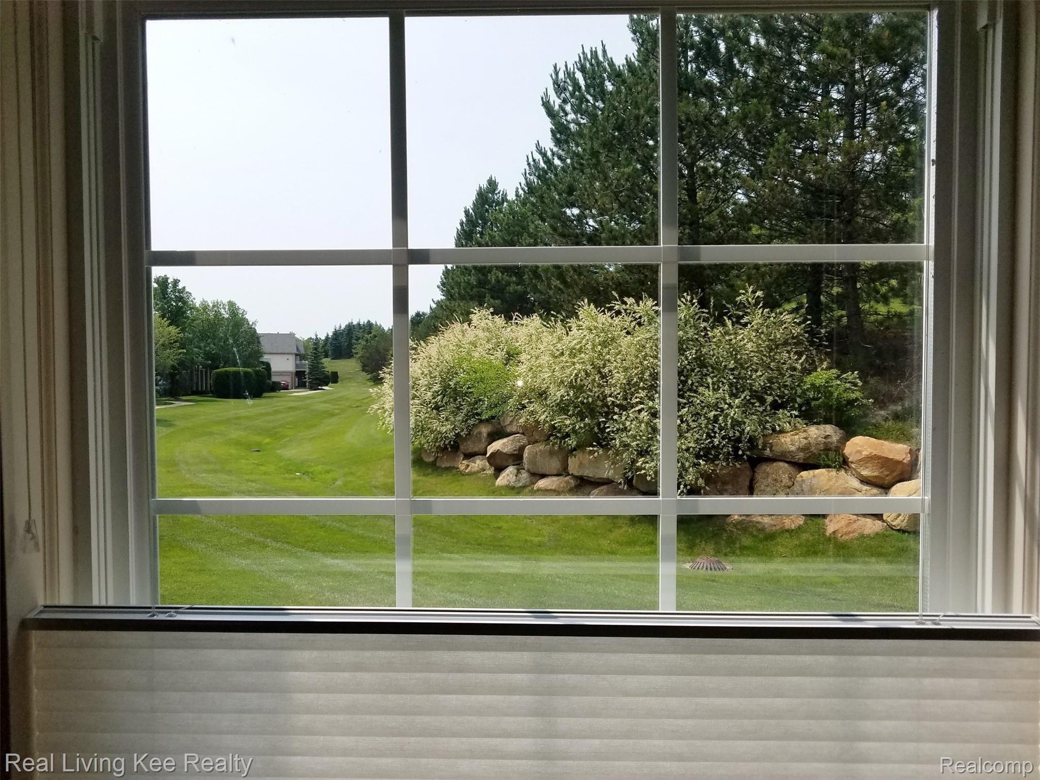 3520 Oakmonte Boulevard Rochester, MI 48306 - Photo 14 of 25 Mstr Bdrm 4.jpg