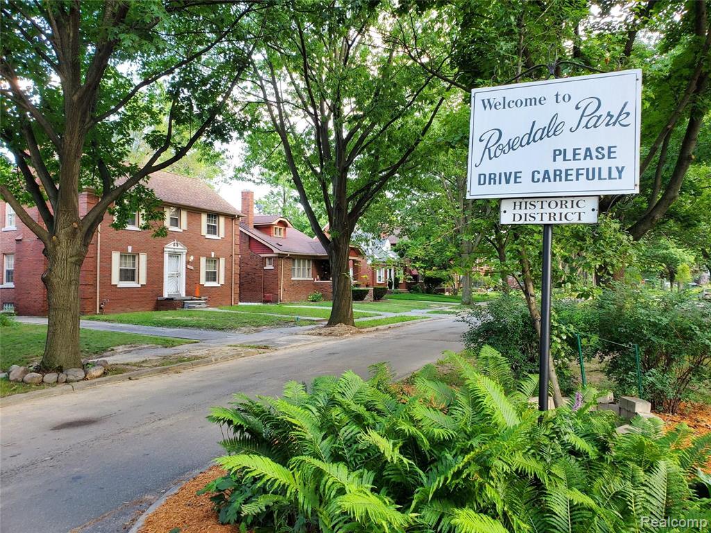 15110 Greenview Road Detroit, MI 48223 - Photo 2 of 25