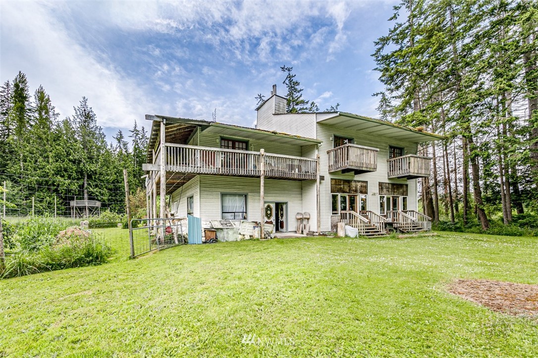 153 Hauk Road Port Angeles, WA 98362 - Photo 1 of 40 Gallery Image 1