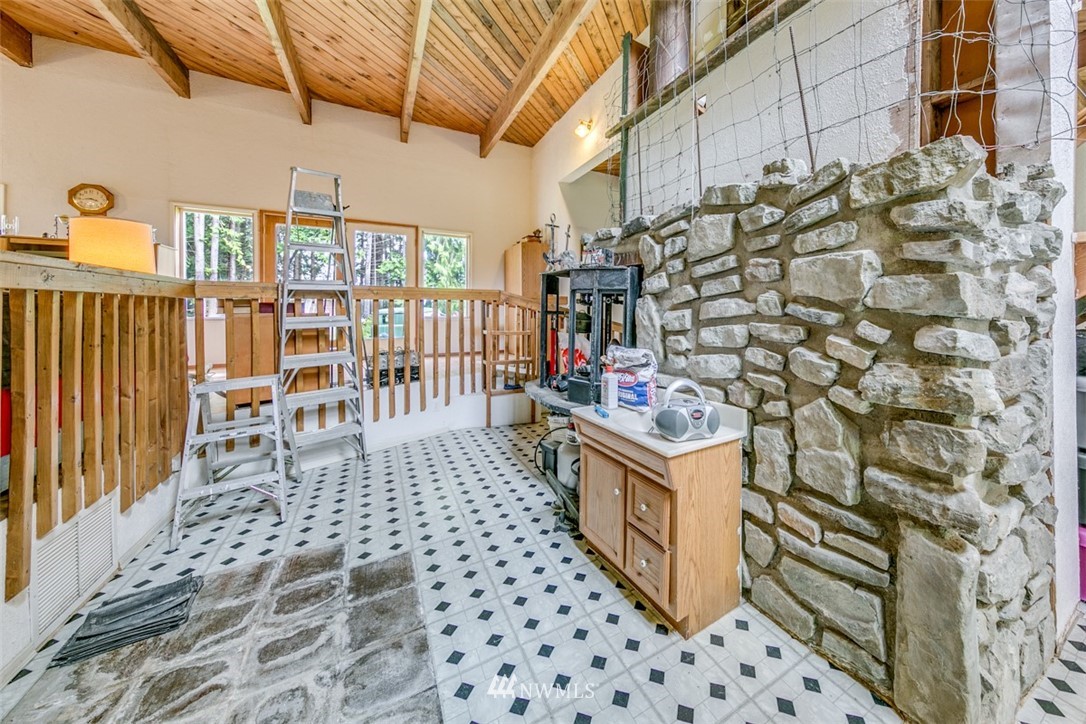 153 Hauk Road Port Angeles, WA 98362 - Photo 12 of 40 Gallery Image 12