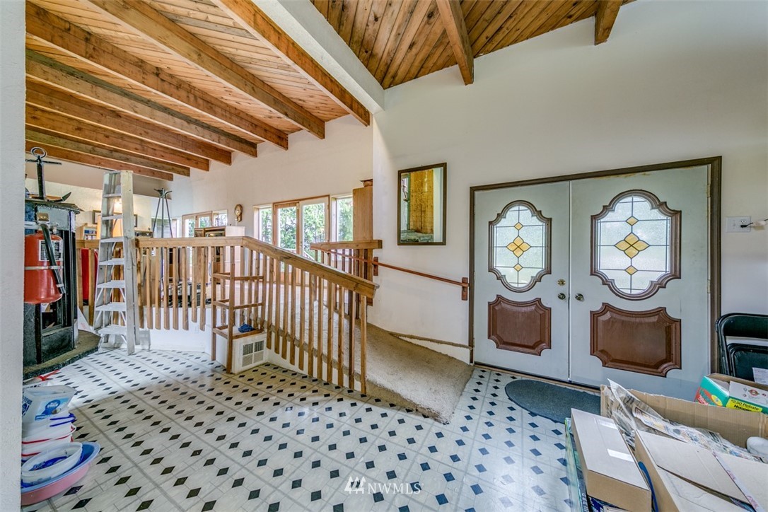 153 Hauk Road Port Angeles, WA 98362 - Photo 4 of 40 Gallery Image 4
