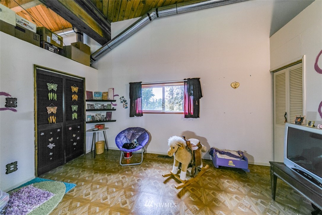 153 Hauk Road Port Angeles, WA 98362 - Photo 8 of 40 Gallery Image 8