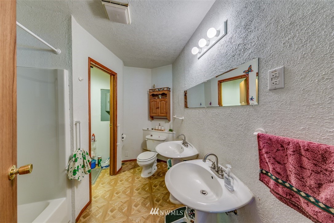 153 Hauk Road Port Angeles, WA 98362 - Photo 10 of 40 Gallery Image 10
