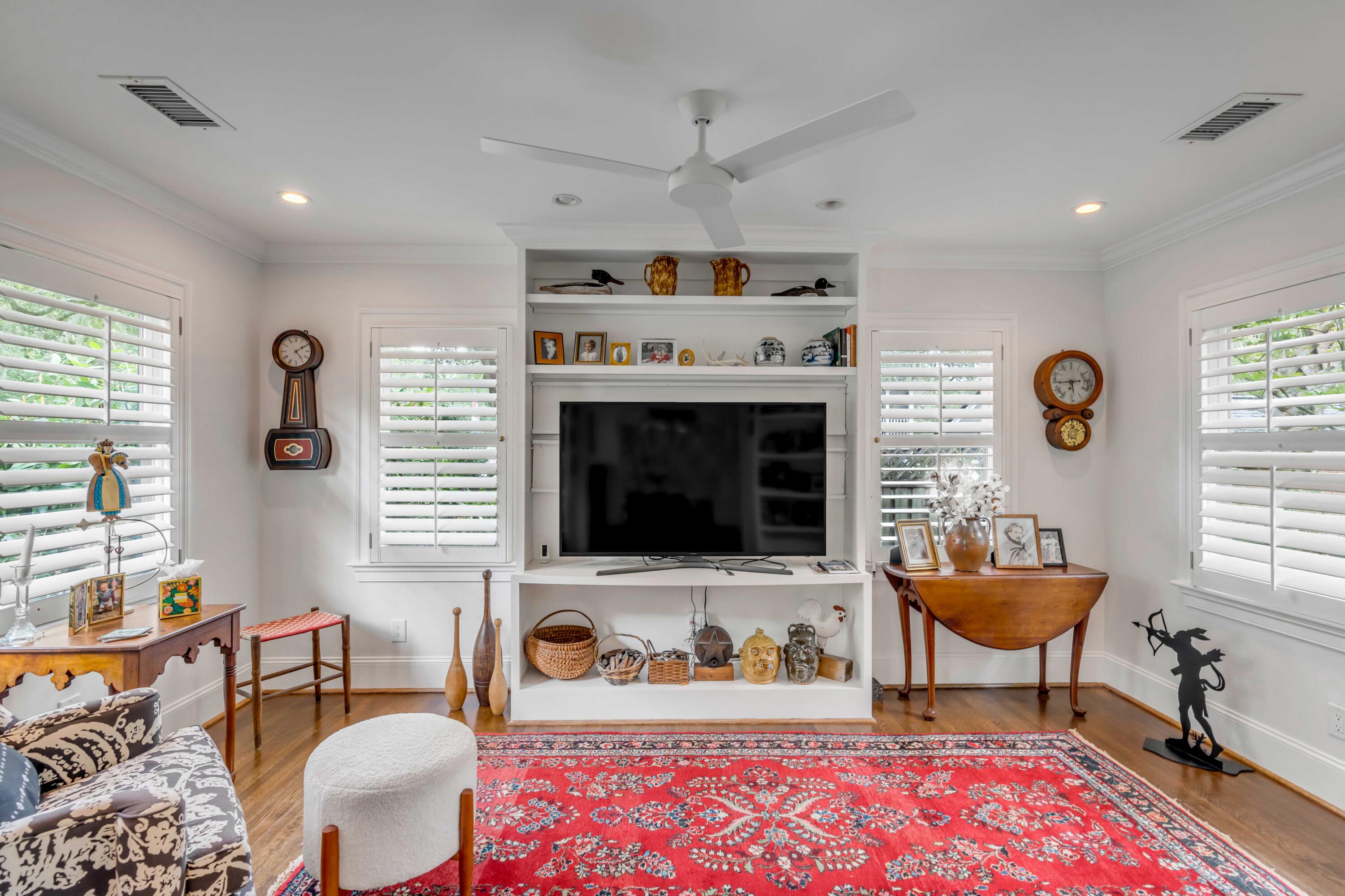 121 Old Point Road Charleston, SC 29412 - Photo 7 of 22 DSC04654