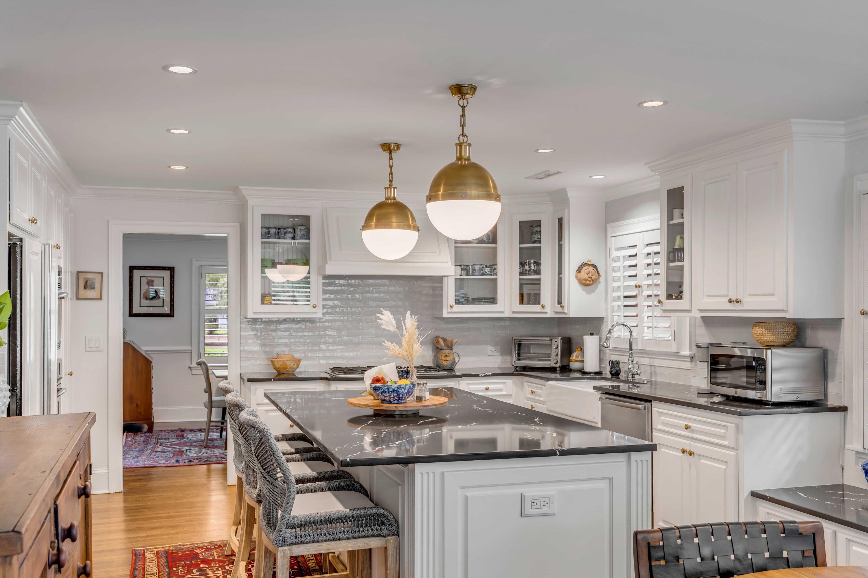 121 Old Point Road Charleston, SC 29412 - Photo 9 of 22 DSC04684