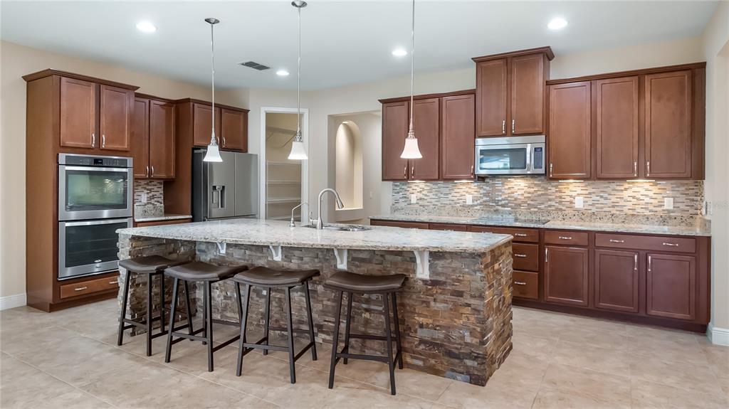 9010 Reflection Pointe Drive Windermere, FL 34786 - Photo 4 of 44 Gallery Image 4