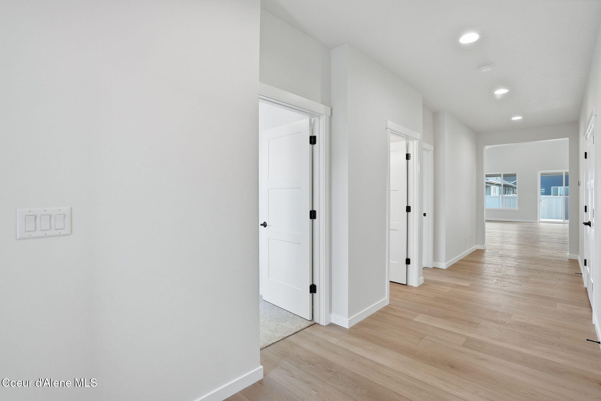 2618 West Victor Loop Coeur D'Alene, ID 83815 - Photo 4 of 41 4