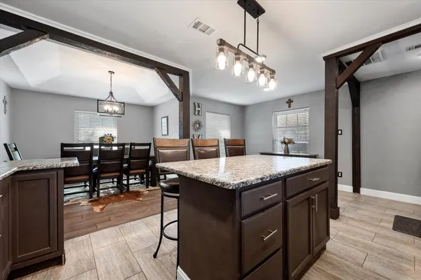 $349,750 | 10124 Stoneleigh Drive, Benbrook, TX 76126