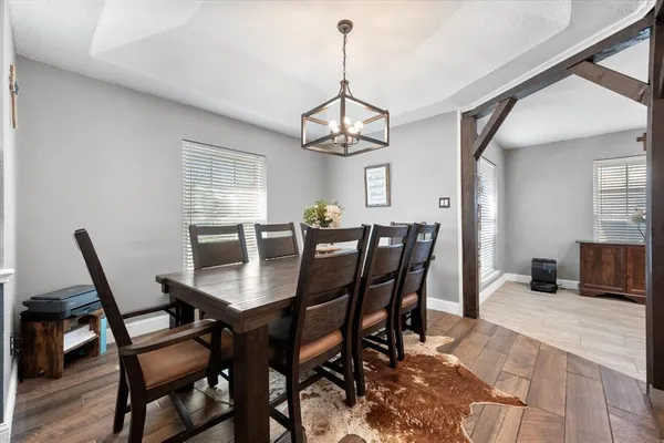 $349,750 | 10124 Stoneleigh Drive, Benbrook, TX 76126