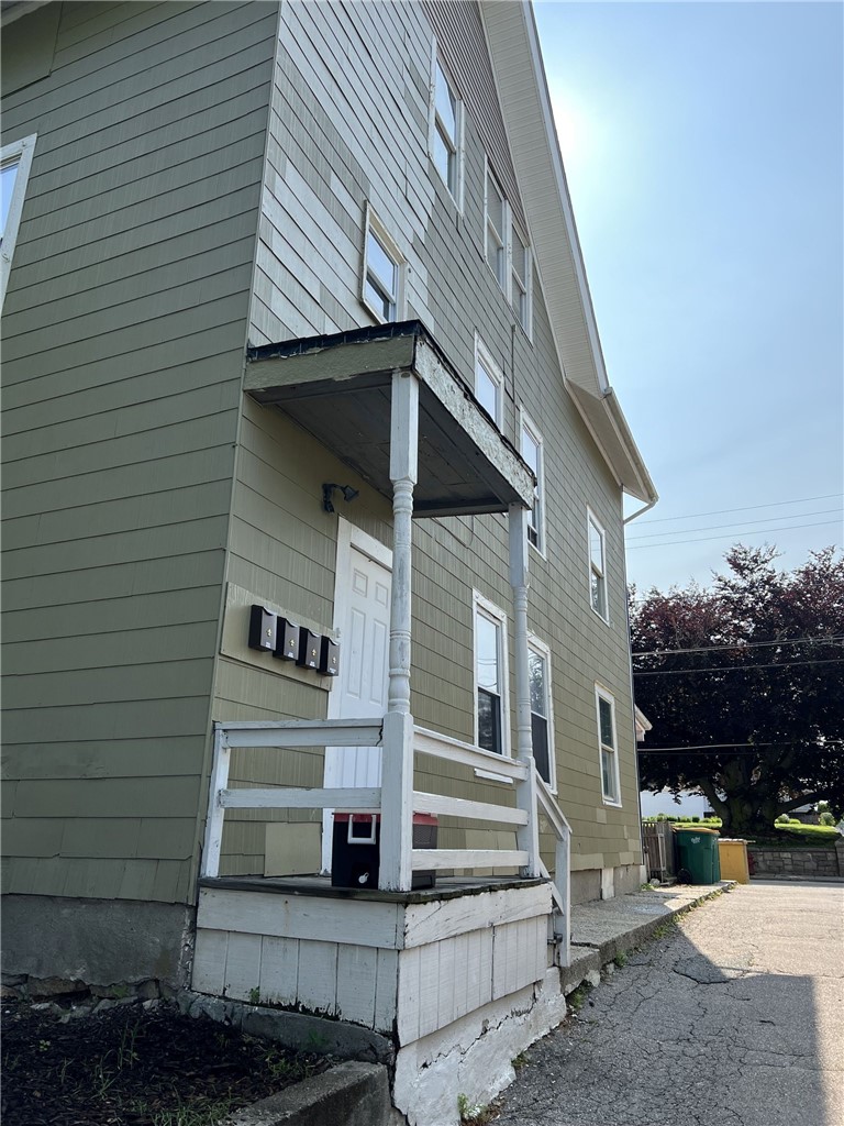 635 Park Avenue Woonsocket, RI 02895 - Photo 17 of 22