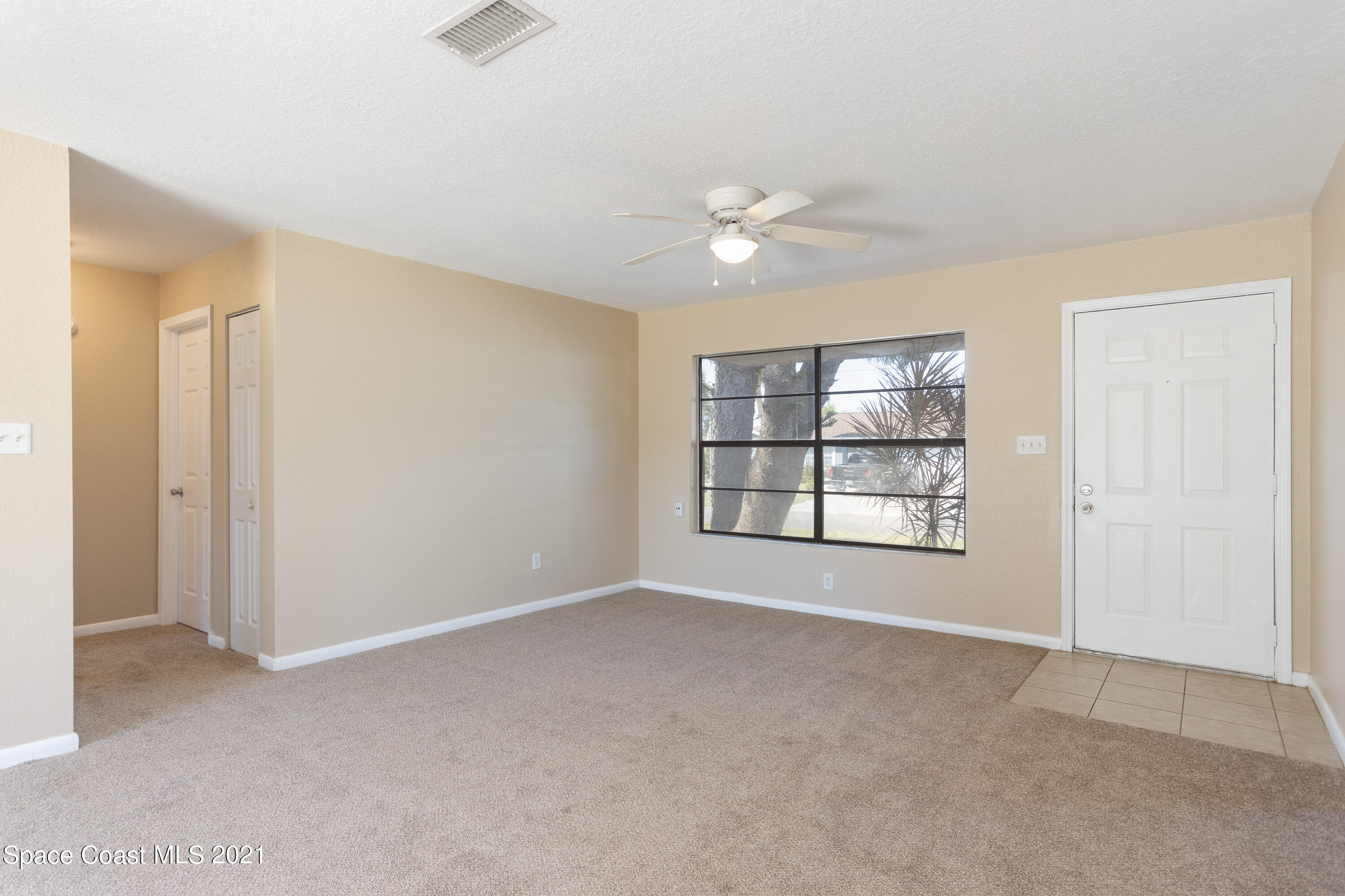 5649 Jamaica Road Cocoa, FL 32927 - Photo 3 of 22 04- 5649 Jamaica Rd
