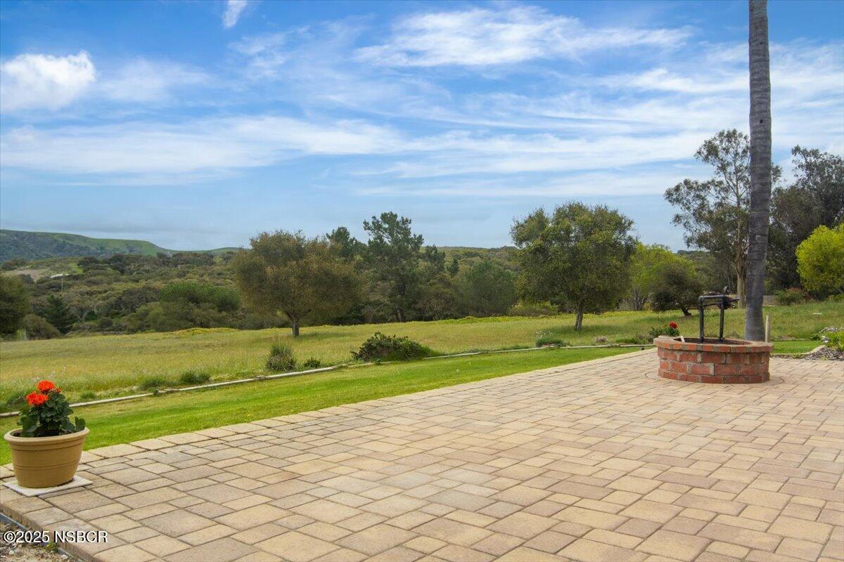 1740 Tularosa Road Lompoc, CA 93436 - Photo 10 of 55 a view of a garden with a big yard