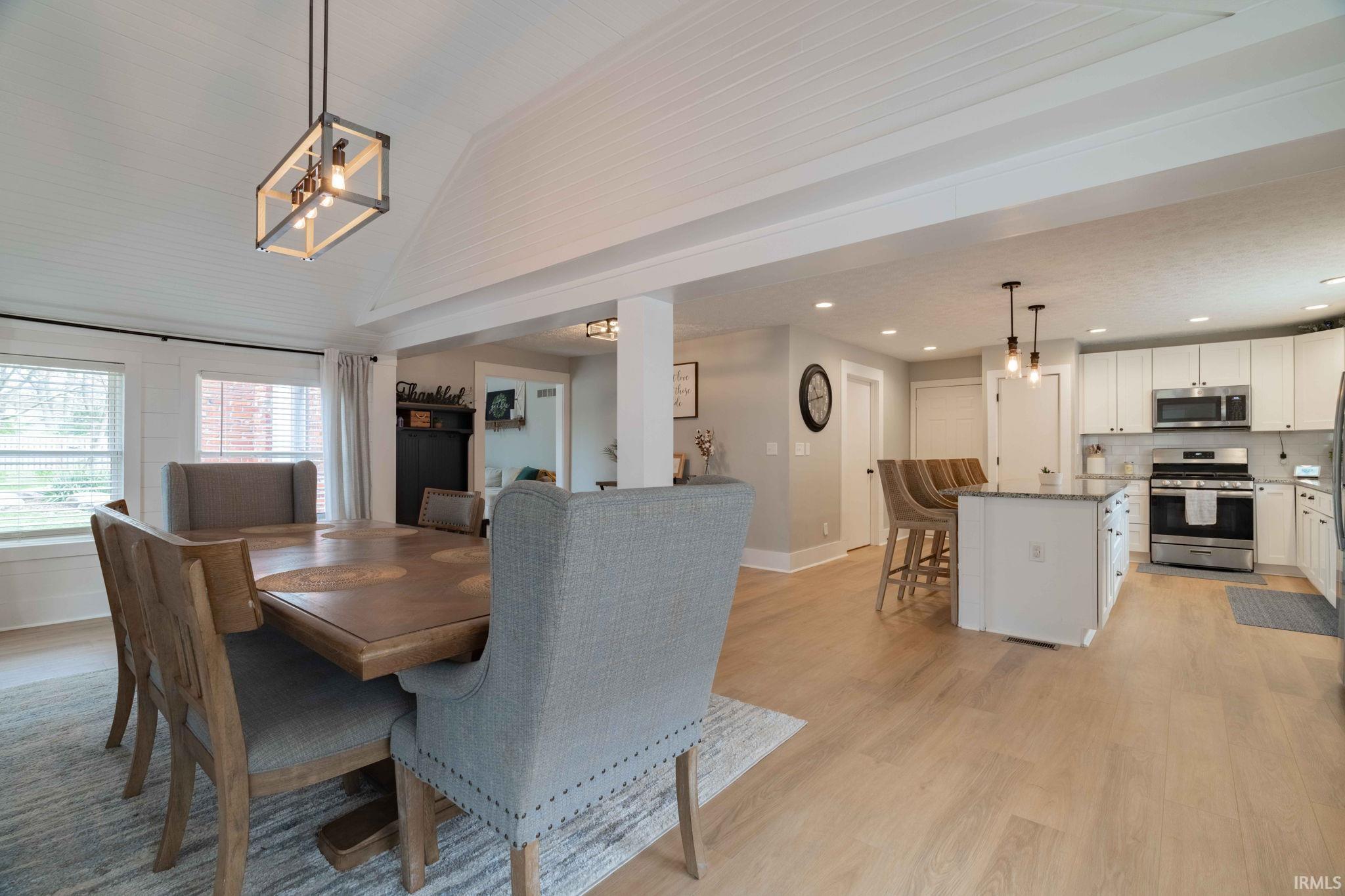 12282 Charing Cross Road Carmel, IN 46033 - Photo 13 of 36 Gallery Image 13