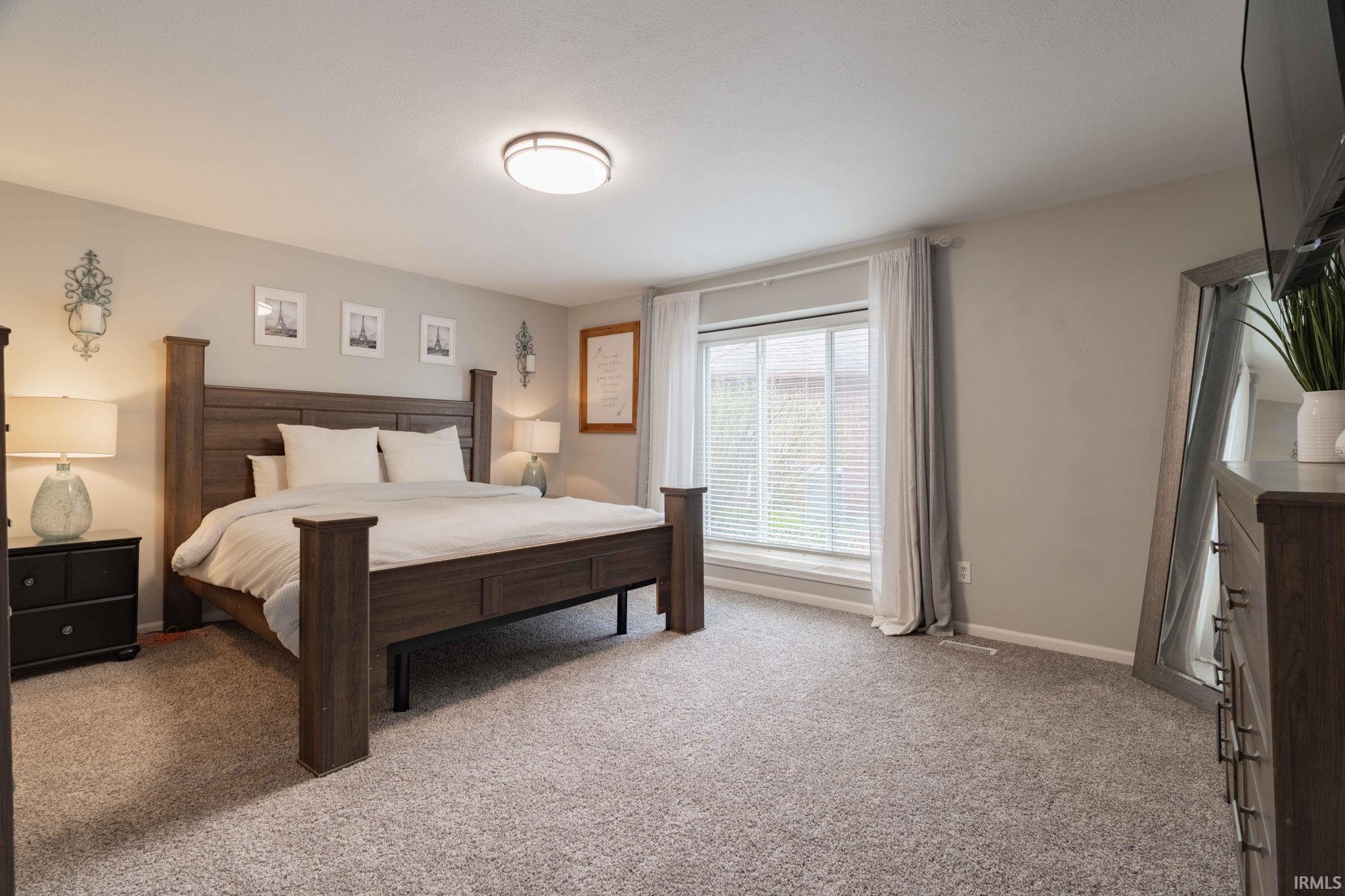12282 Charing Cross Road Carmel, IN 46033 - Photo 23 of 36 Gallery Image 23