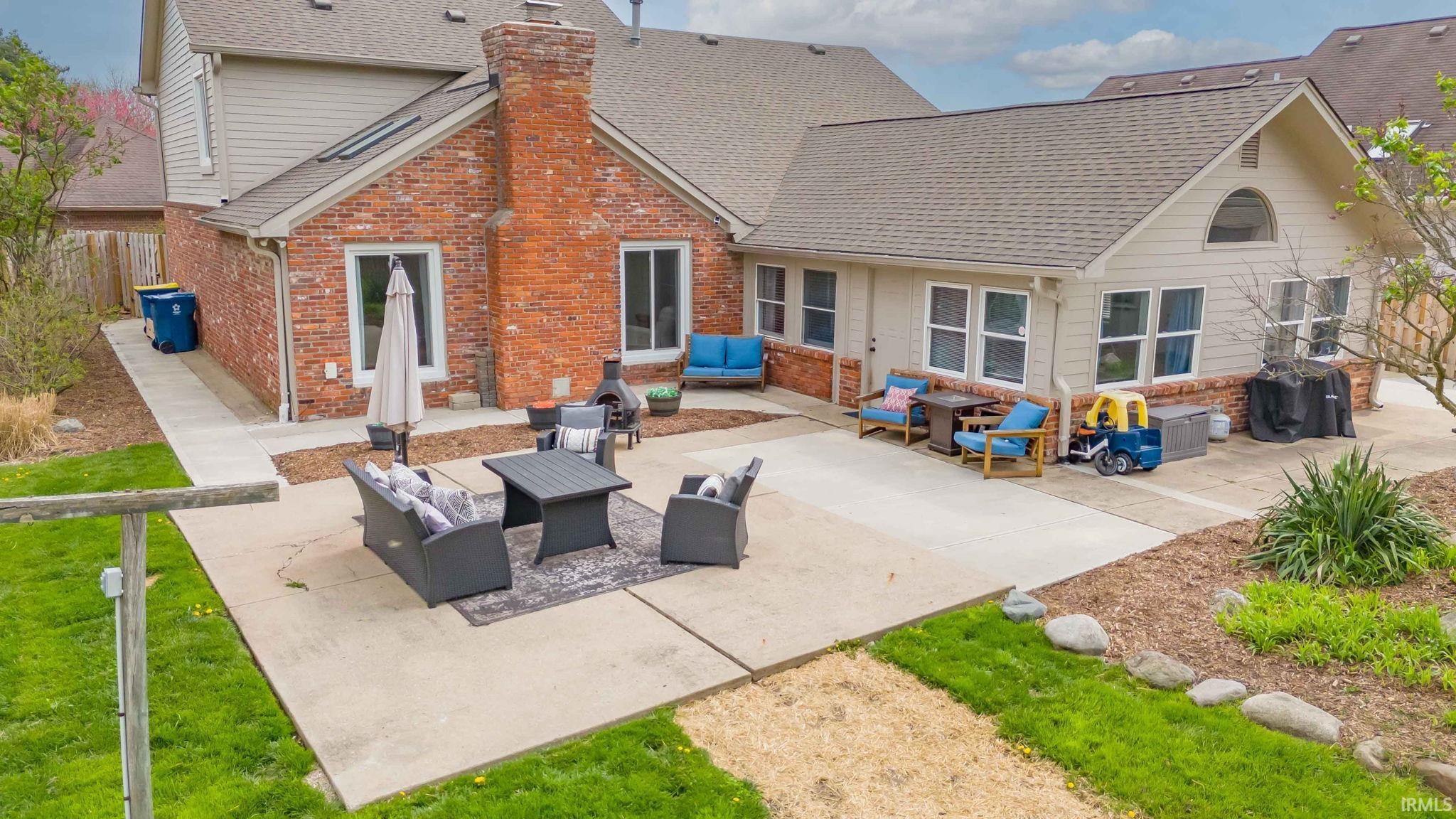 12282 Charing Cross Road Carmel, IN 46033 - Photo 3 of 36 Gallery Image 3