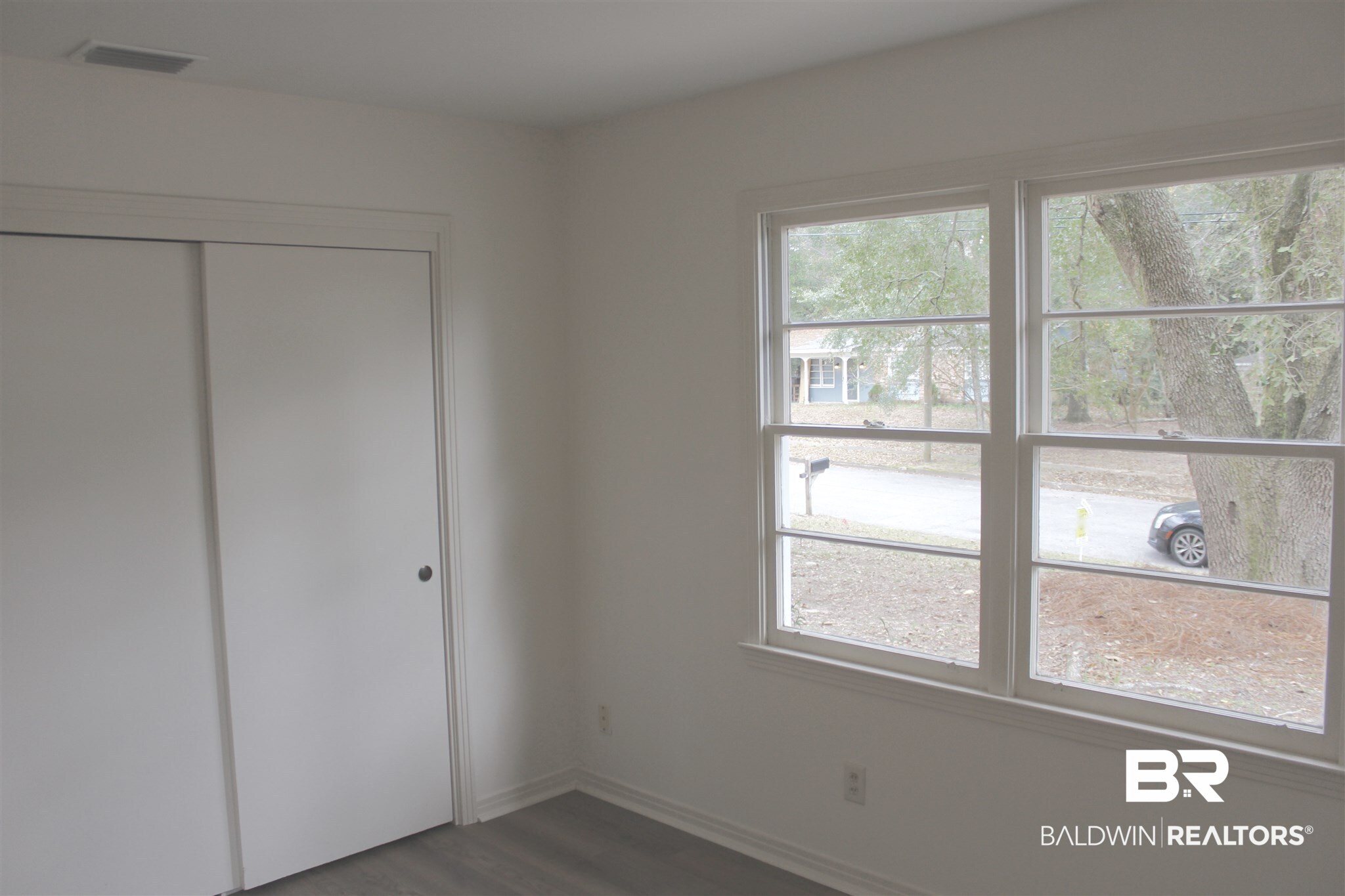 201 Glen Oaks Road Mobile, AL 36608 - Photo 15 of 21 Master Bedroom