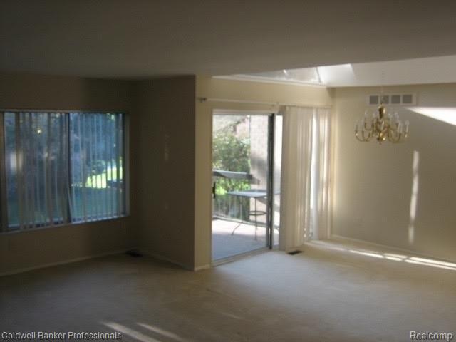 2015 Klingensmith Road, Unit 54 Bloomfield Hills, MI 48302 - Photo 2 of 22
