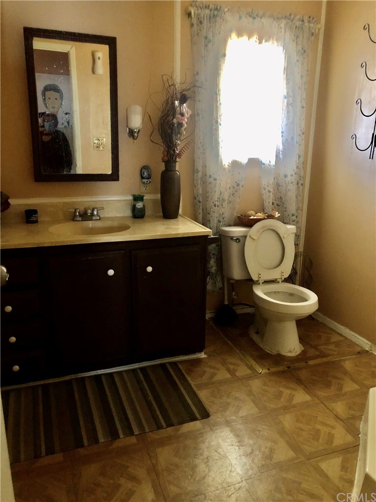 2930 Rialto W Rialto Ca West, Unit 12 Rialto, CA 92376 - Photo 14 of 17