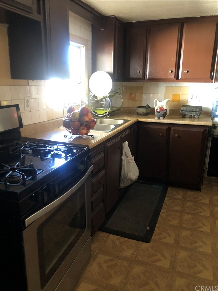 2930 Rialto W Rialto Ca West, Unit 12 Rialto, CA 92376 - Photo 7 of 17
