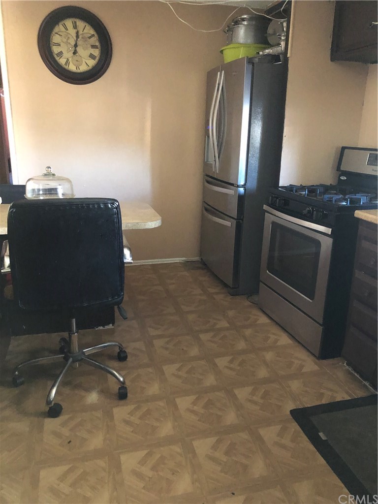 2930 Rialto W Rialto Ca West, Unit 12 Rialto, CA 92376 - Photo 10 of 17