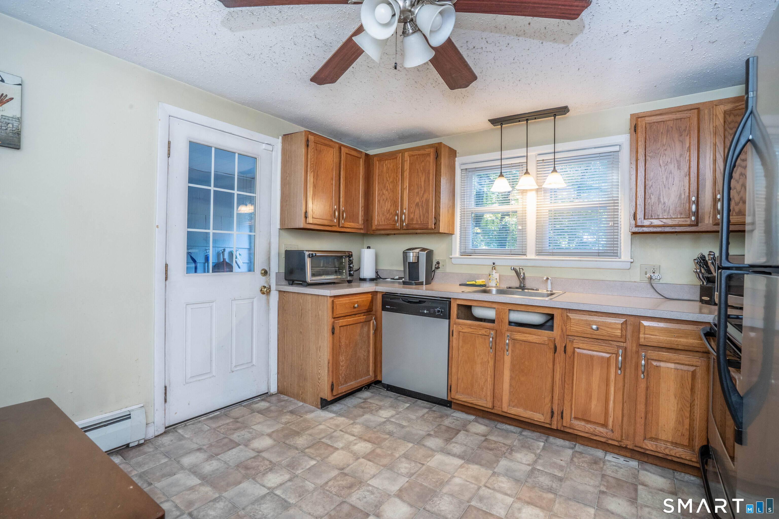 36 Mildrum Road Berlin, CT 06037 - Photo 10 of 35 Gallery Image 10