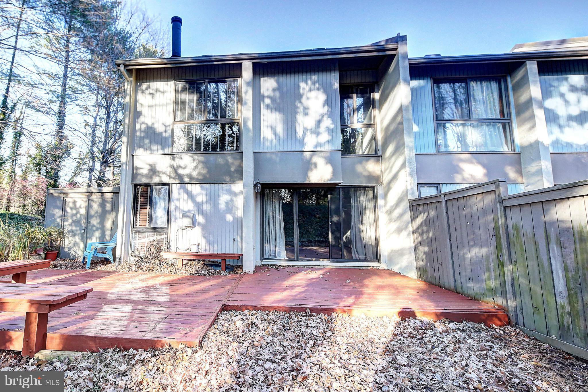 11719 Newbridge Court Reston, VA 20191 - Photo 28 of 30 Exterior (Rear)