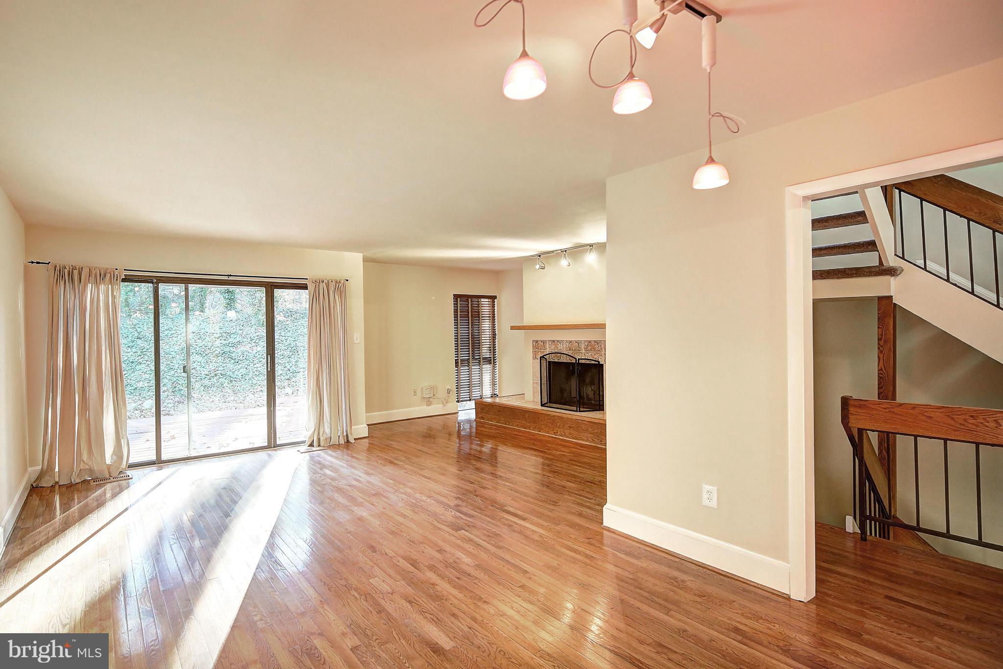 11719 Newbridge Court Reston, VA 20191 - Photo 7 of 30 Dining Room
