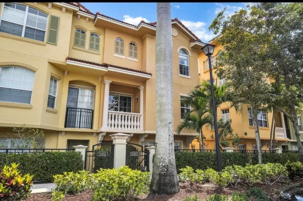 $4,350 | 11850 Valencia Gardens Avenue, Palm Beach Gardens, FL 33410