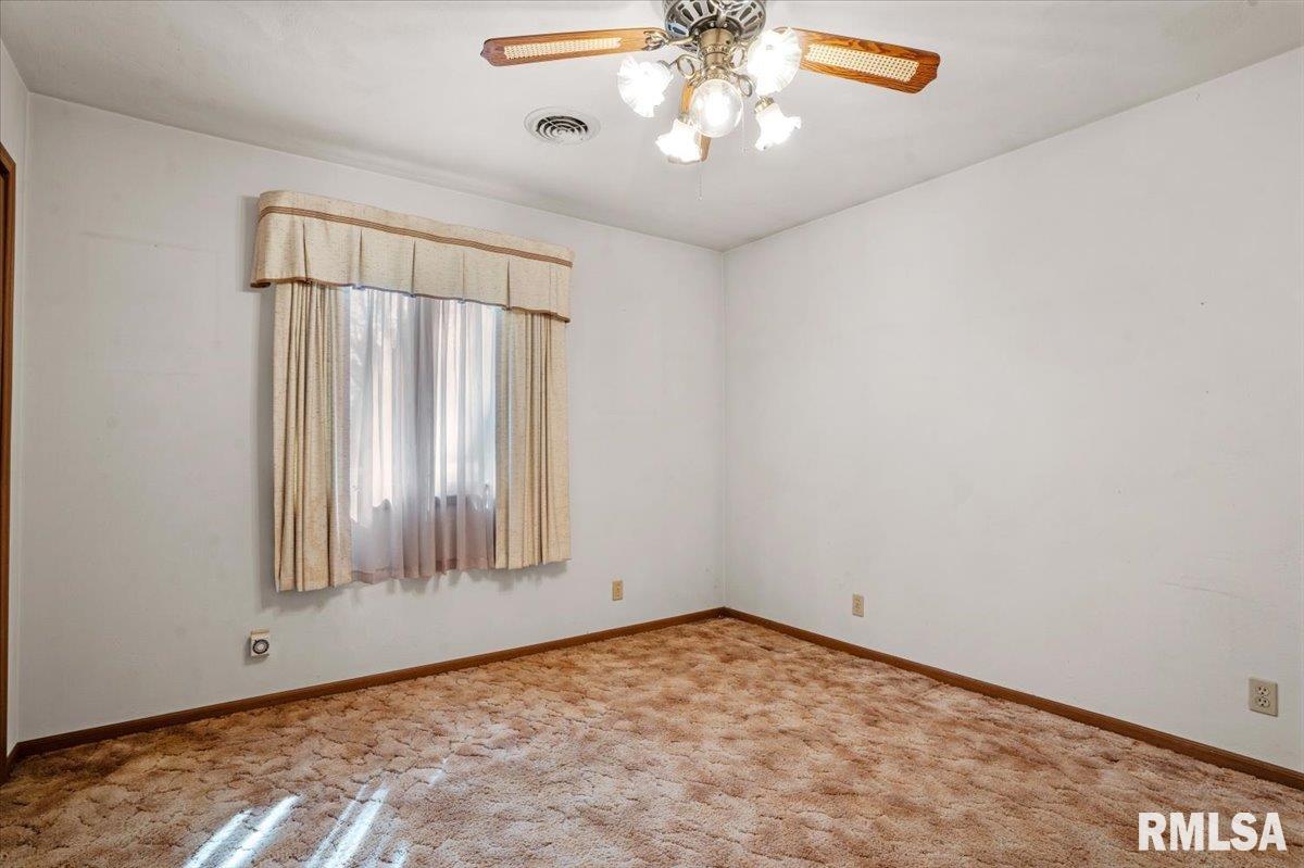 415 South Henrietta Street Divernon, IL 62530 - Photo 22 of 32