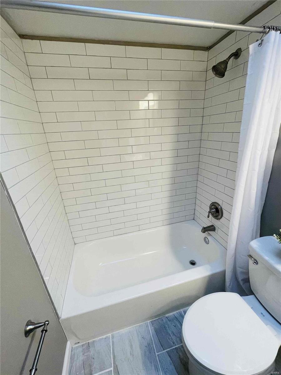48 Riviera Court St. Louis, MO 63146 - Photo 15 of 28 Gallery Image 15