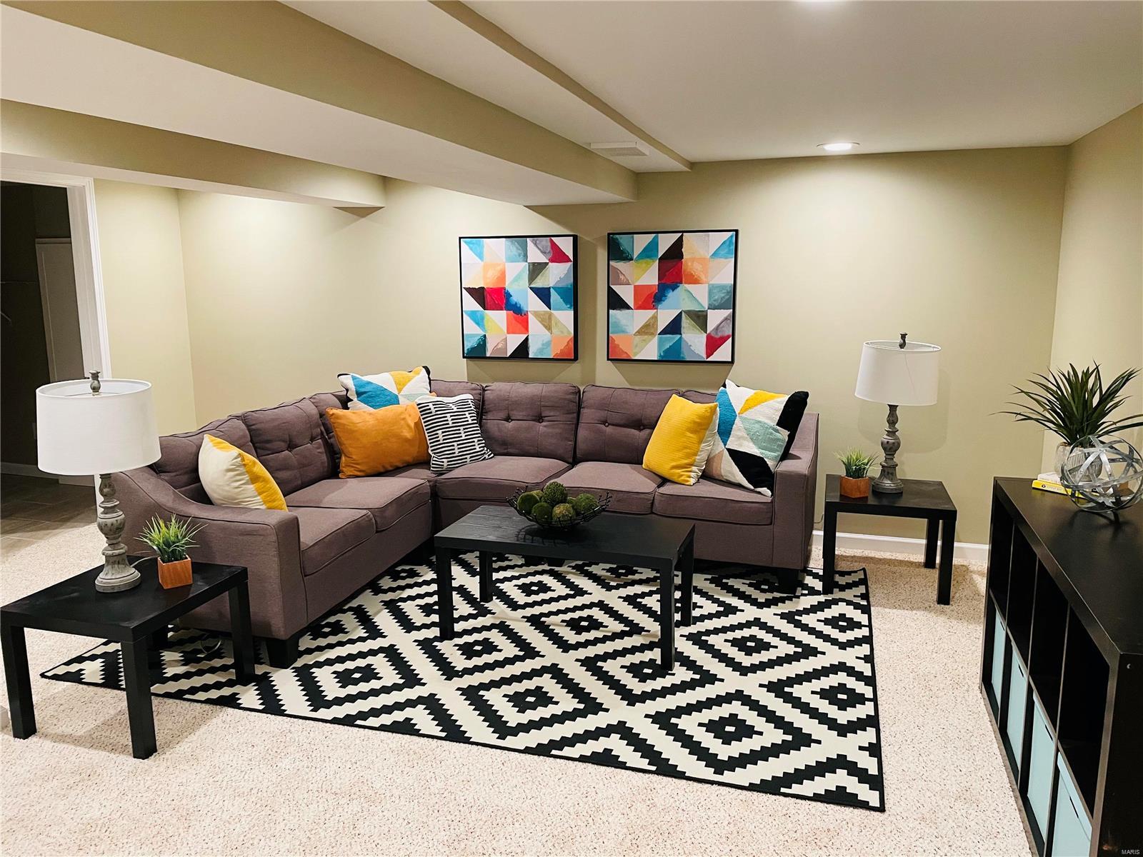 48 Riviera Court St. Louis, MO 63146 - Photo 19 of 28 Gallery Image 19
