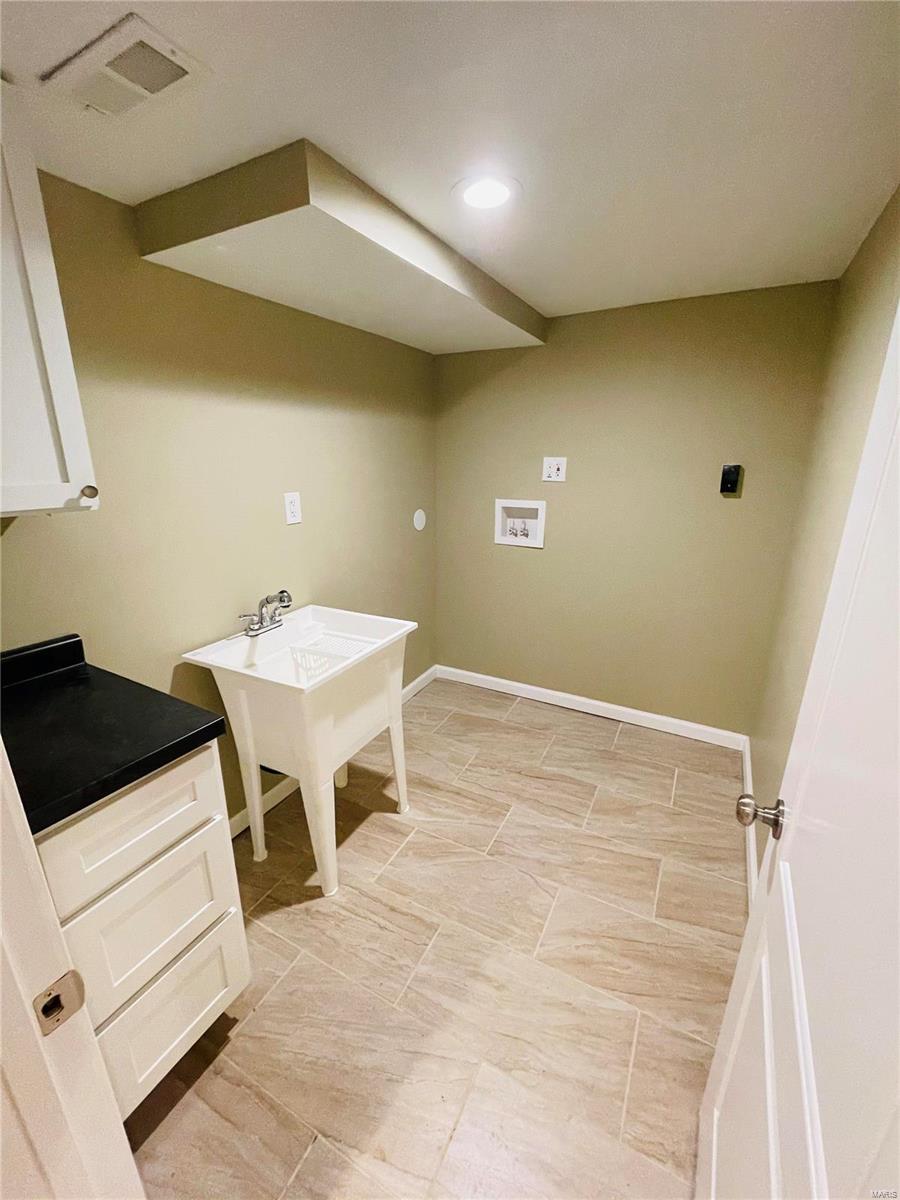 48 Riviera Court St. Louis, MO 63146 - Photo 25 of 28 Gallery Image 25