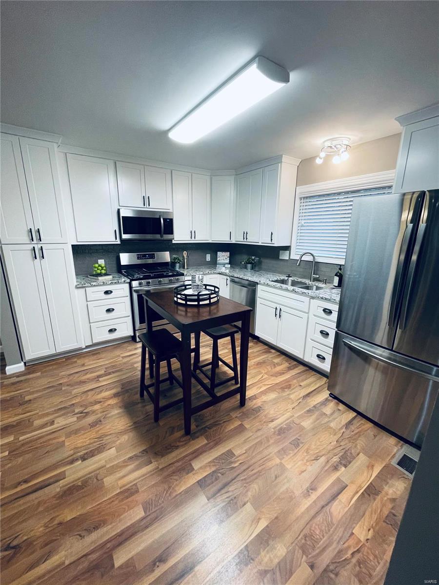 48 Riviera Court St. Louis, MO 63146 - Photo 10 of 28 Gallery Image 10