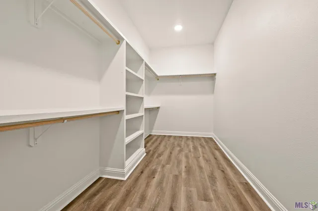 $2,700 | 13932 Mullins Drive, Baton Rouge, LA 70817