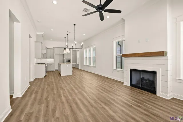 $2,700 | 13932 Mullins Drive, Baton Rouge, LA 70817