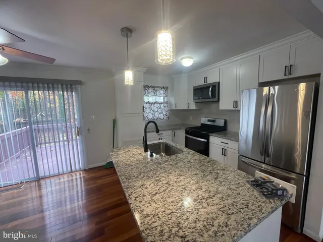 $3,100 | 5597 Shannon Court, Woodbridge, VA 22193