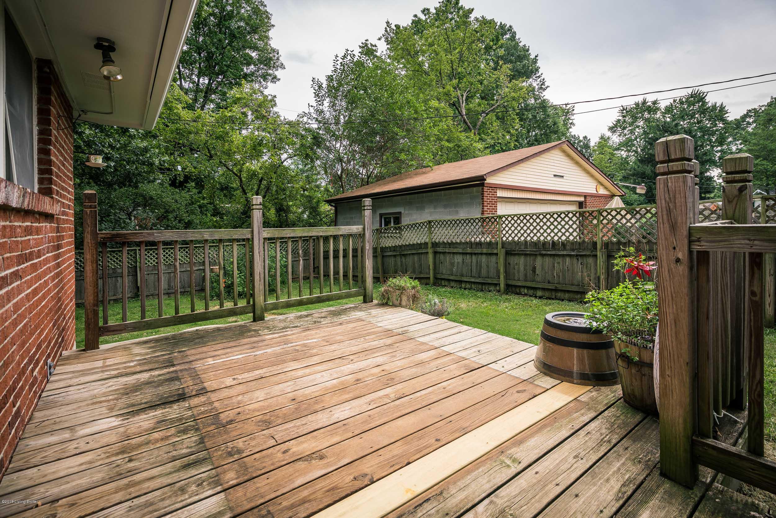 3807 Mamaroneck Road Louisville, KY 40218 - Photo 31 of 33 3807 Mamaroneck Dr-09