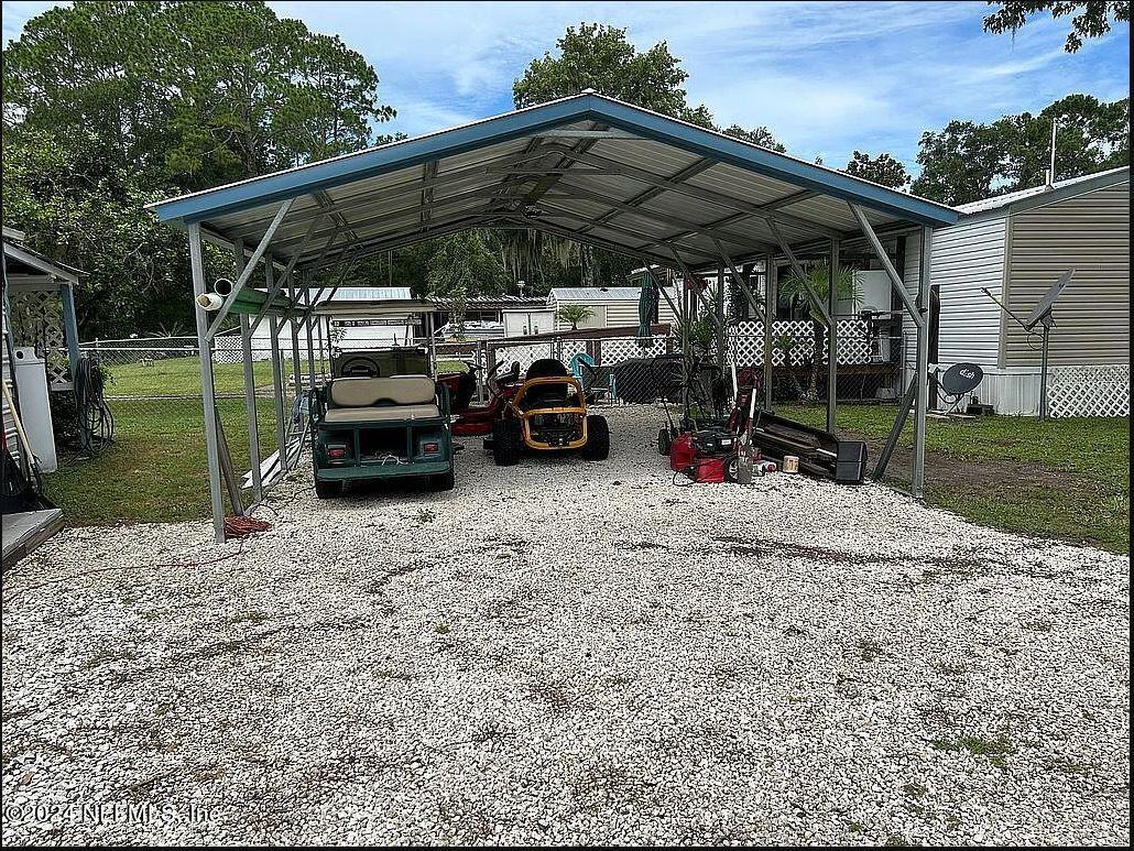 107 Fisherman Road Satsuma, FL 32189 - Photo 14 of 37 Second Carport