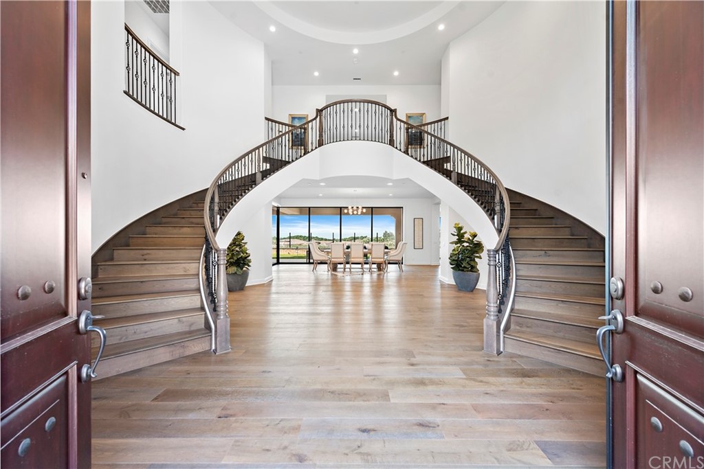 186 Leafy Pass Irvine, CA 92602 - Photo 3 of 59