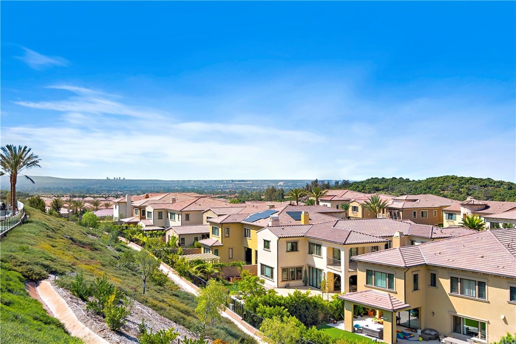 186 Leafy Pass Irvine, CA 92602 - Photo 40 of 59 a view of a city