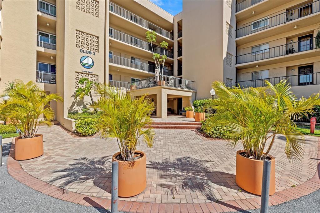 90 South Highland Ave Unit 1317