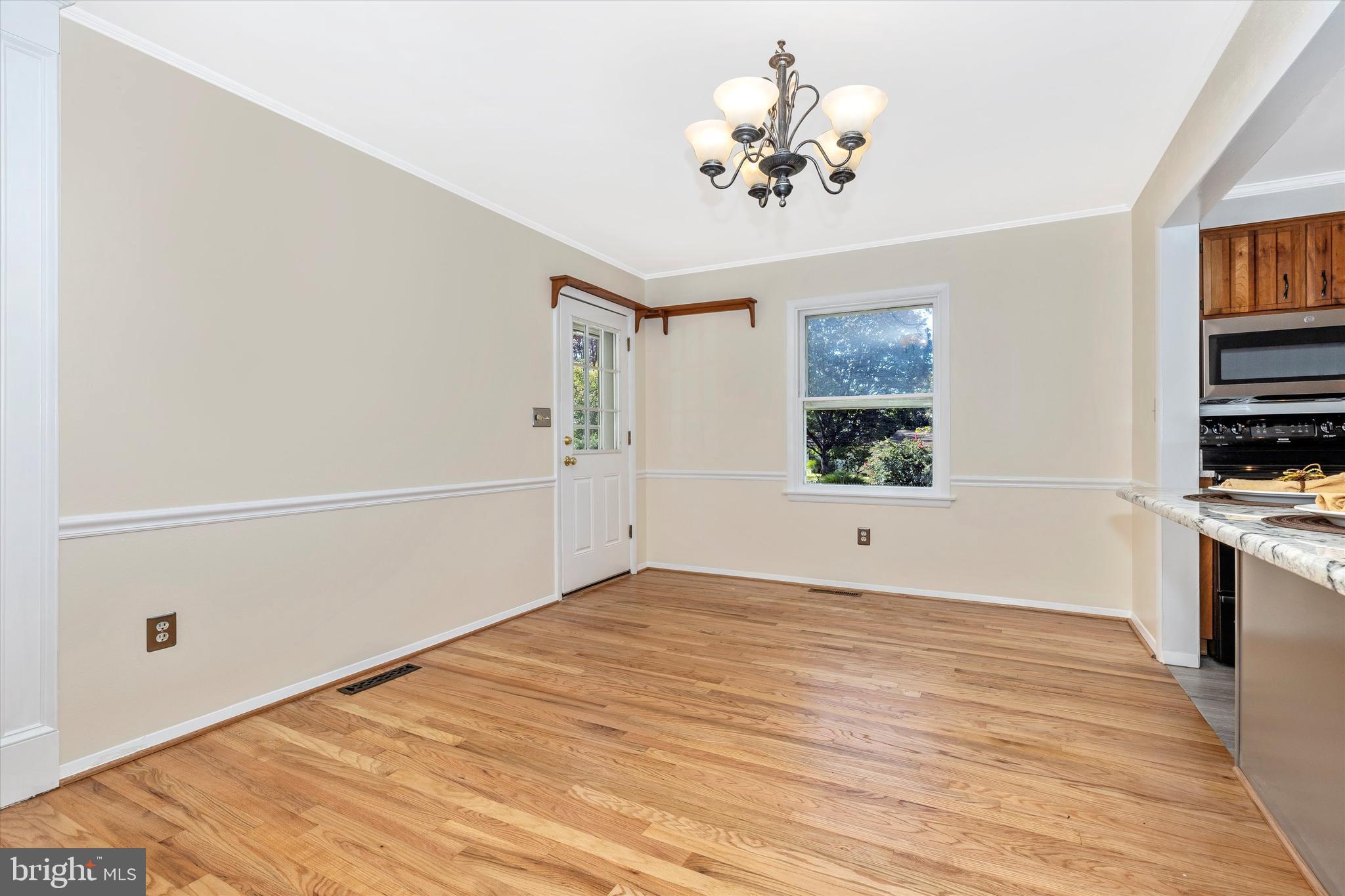 11924 Bayswater Road Gaithersburg, MD 20878 - Photo 7 of 41 Dining Area