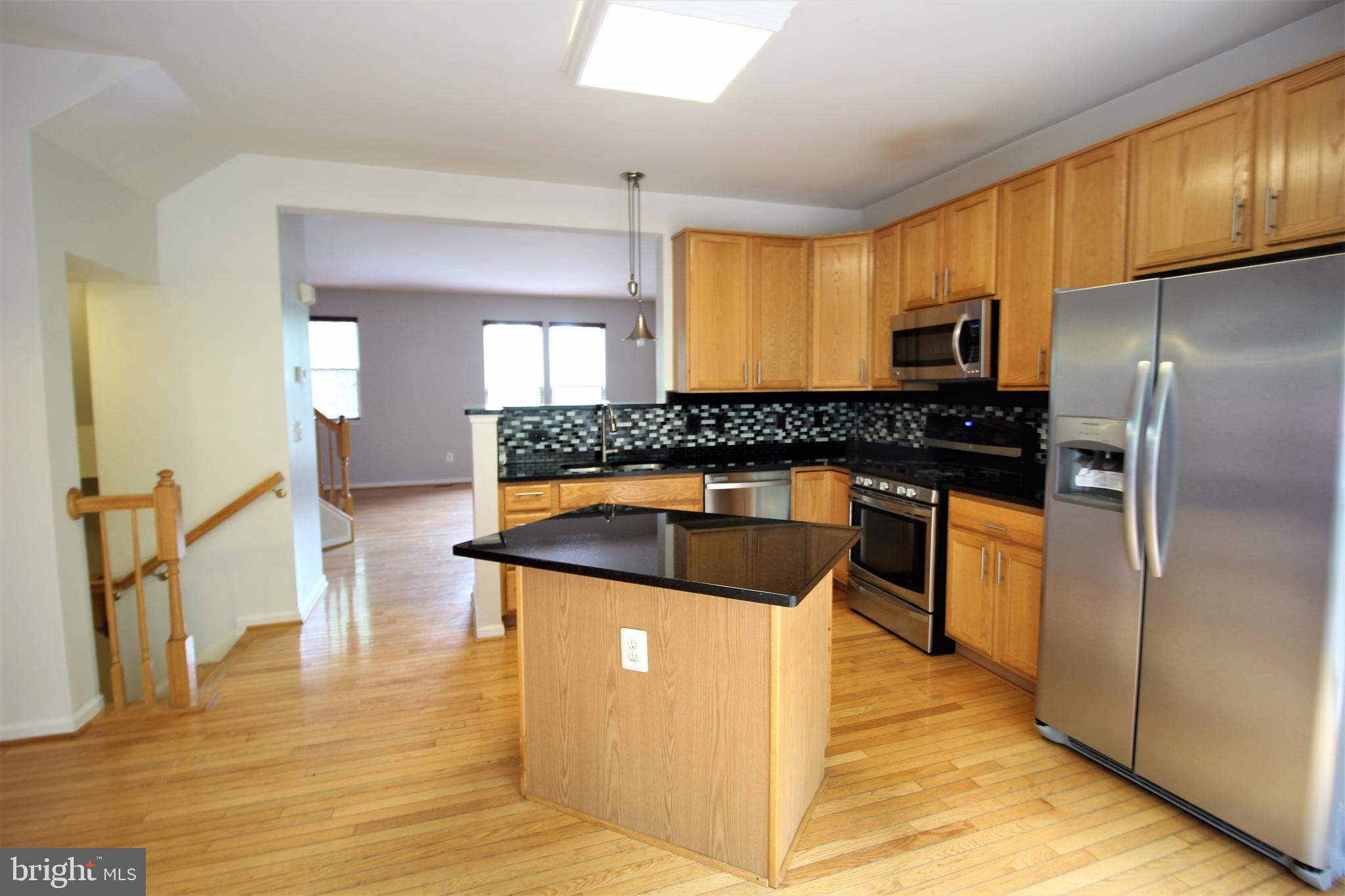 13262 Revillo Loop Woodbridge, VA 22191 - Photo 3 of 23
