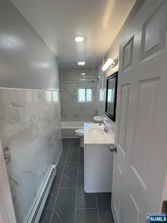 $1,900 | 236-240 19th Avenue, Unit 3, Paterson, NJ 07504