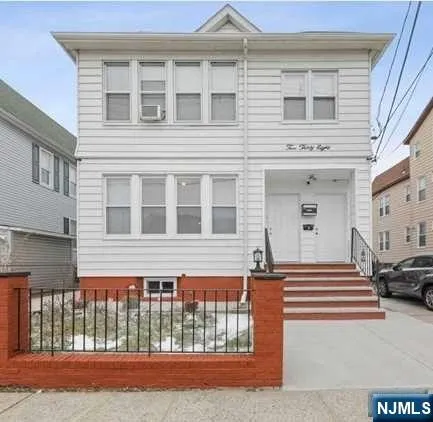 $1,900 | 236-240 19th Avenue, Unit 3, Paterson, NJ 07504